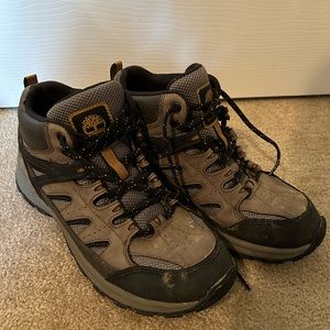 Timberland 8.5 hiking boots
